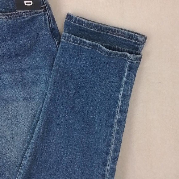OshKosh Girlfriend Jeans Size 14 in Medium Wash Denim - Picture 9 of 12